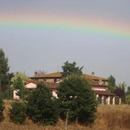 Appartamento Le Casine-perignano-spinelli Sleeps 5
