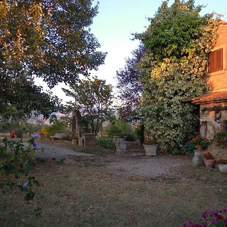 Le Casine-perignano-spinelli Sleeps 5 *