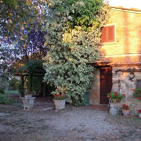 Le Casine-perignano-spinelli Sleeps 5 *