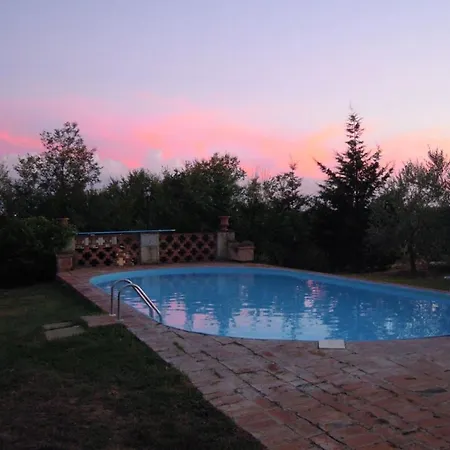 Le Casine-perignano-spinelli Sleeps 5 Appartamento